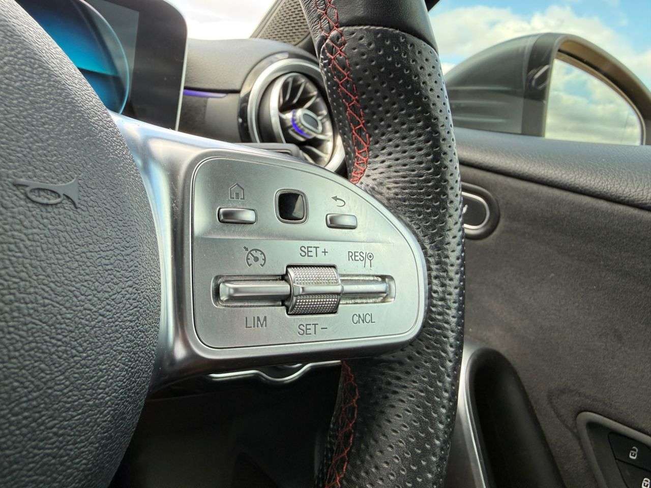 2018 MERCEDES-BENZ A CLASS 2018 MERCEDES-BENZ A CLASS