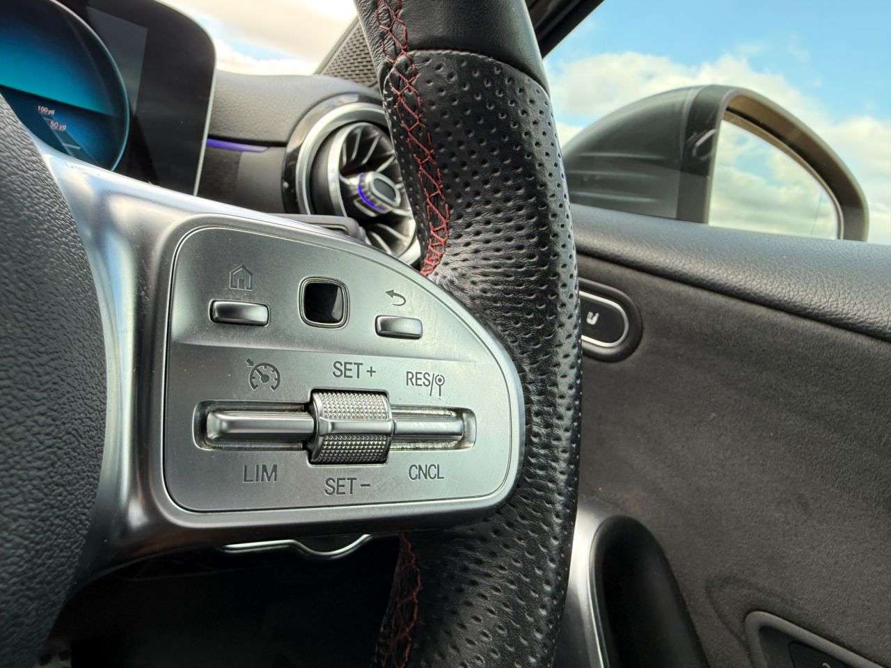 2018 MERCEDES-BENZ A CLASS 2018 MERCEDES-BENZ A CLASS