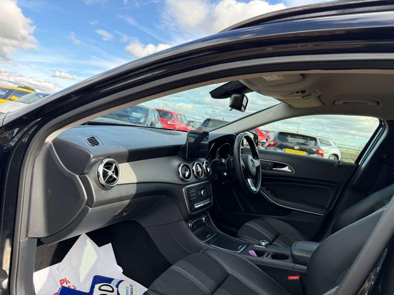 A 2019 MERCEDES-BENZ GLA 1.6 GLA180 GPF Urban Edition SUV 5dr Petrol 7G-DCT Euro 6 (s/s) (122 ps) A 2019 MERCEDES-BENZ GLA 1.6 GLA180 GPF Urban Edition SUV 5dr Petrol 7G-DCT Euro 6 (s/s) (122 ps)