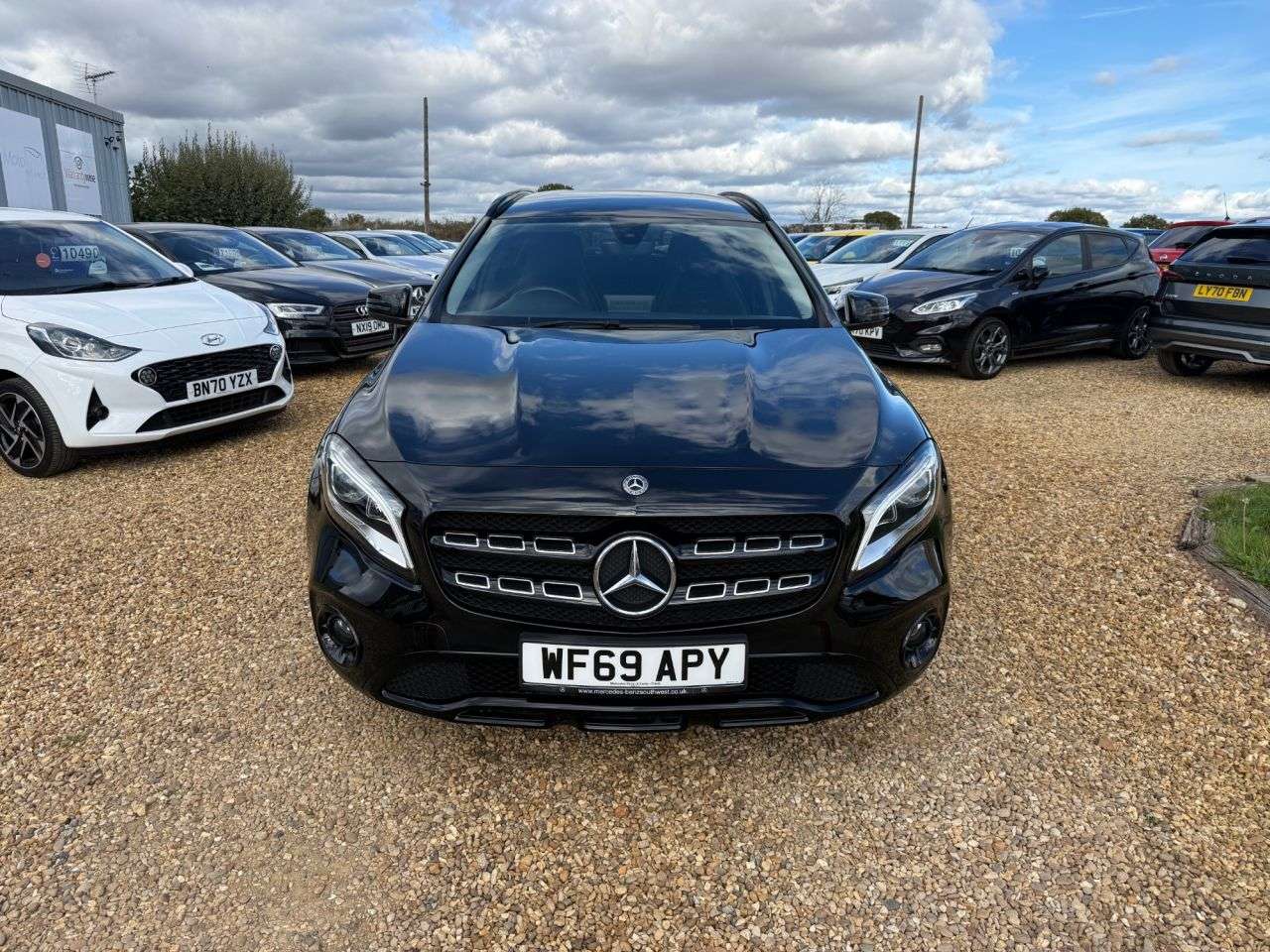 A 2019 MERCEDES-BENZ GLA 1.6 GLA180 GPF Urban Edition SUV 5dr Petrol 7G-DCT Euro 6 (s/s) (122 ps) A 2019 MERCEDES-BENZ GLA 1.6 GLA180 GPF Urban Edition SUV 5dr Petrol 7G-DCT Euro 6 (s/s) (122 ps)