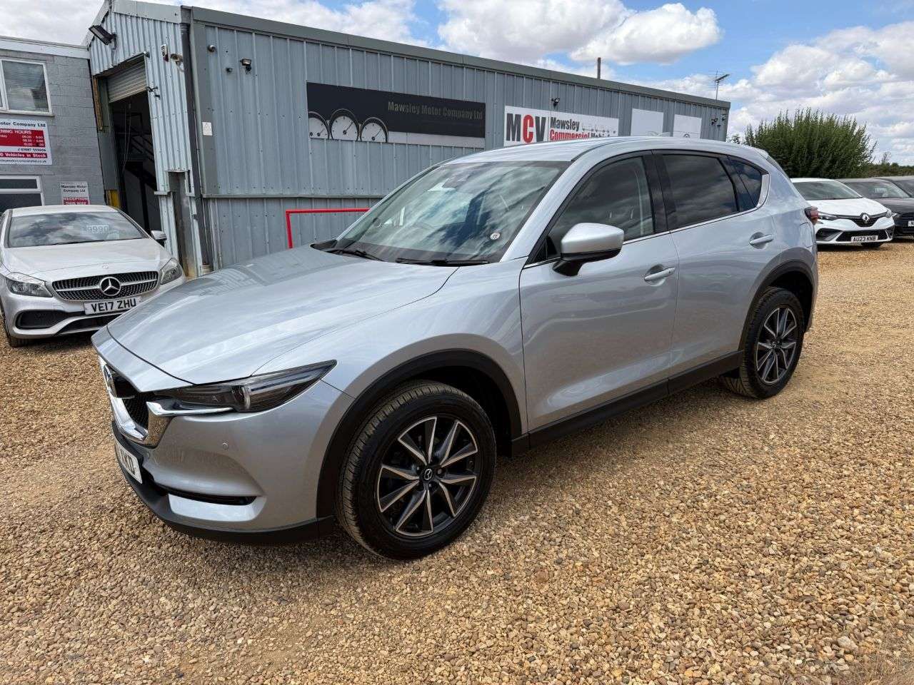 A 2018 MAZDA CX-5 2.0 SKYACTIV-G Sport Nav SUV 5dr Petrol Manual Euro 6 (s/s) (165 ps) A 2018 MAZDA CX-5 2.0 SKYACTIV-G Sport Nav SUV 5dr Petrol Manual Euro 6 (s/s) (165 ps)