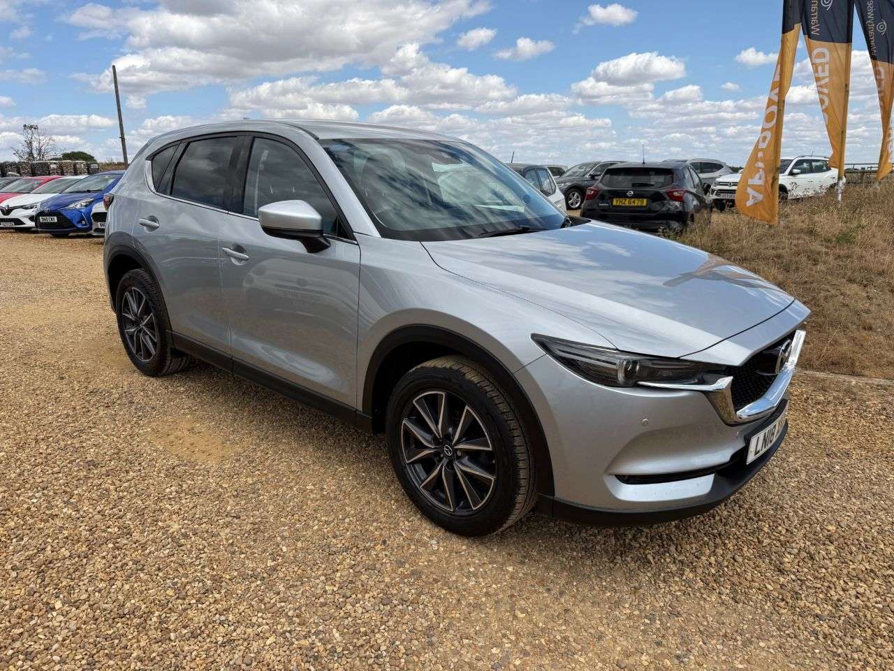A 2018 MAZDA CX-5 2.0 SKYACTIV-G Sport Nav SUV 5dr Petrol Manual Euro 6 (s/s) (165 ps) A 2018 MAZDA CX-5 2.0 SKYACTIV-G Sport Nav SUV 5dr Petrol Manual Euro 6 (s/s) (165 ps)