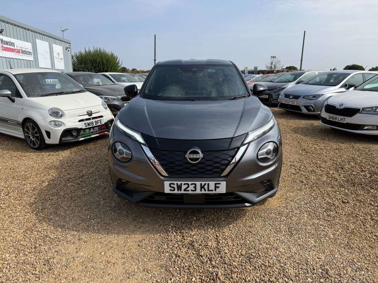 A 2023 NISSAN JUKE 1.6 Tekna SUV 5dr Petrol Hybrid Auto Euro 6 (143 ps) A 2023 NISSAN JUKE 1.6 Tekna SUV 5dr Petrol Hybrid Auto Euro 6 (143 ps)