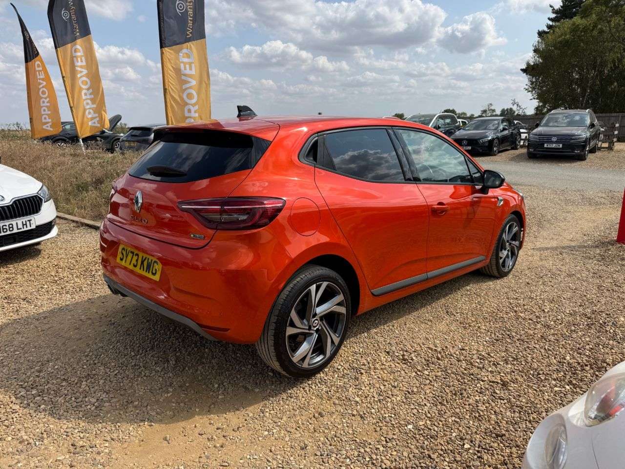 A 2023 RENAULT CLIO 1.0 TCe RS Line Hatchback 5dr Petrol Manual Euro 6 (s/s) (90 ps) A 2023 RENAULT CLIO 1.0 TCe RS Line Hatchback 5dr Petrol Manual Euro 6 (s/s) (90 ps)