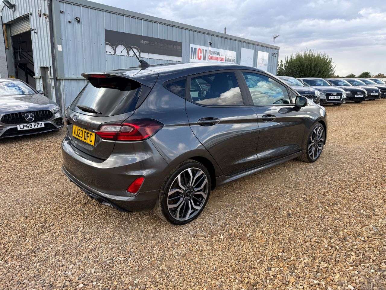 A 2023 FORD FIESTA 1.0T EcoBoost ST-Line X Hatchback 5dr Petrol Manual Euro 6 (s/s) (100 ps) A 2023 FORD FIESTA 1.0T EcoBoost ST-Line X Hatchback 5dr Petrol Manual Euro 6 (s/s) (100 ps)