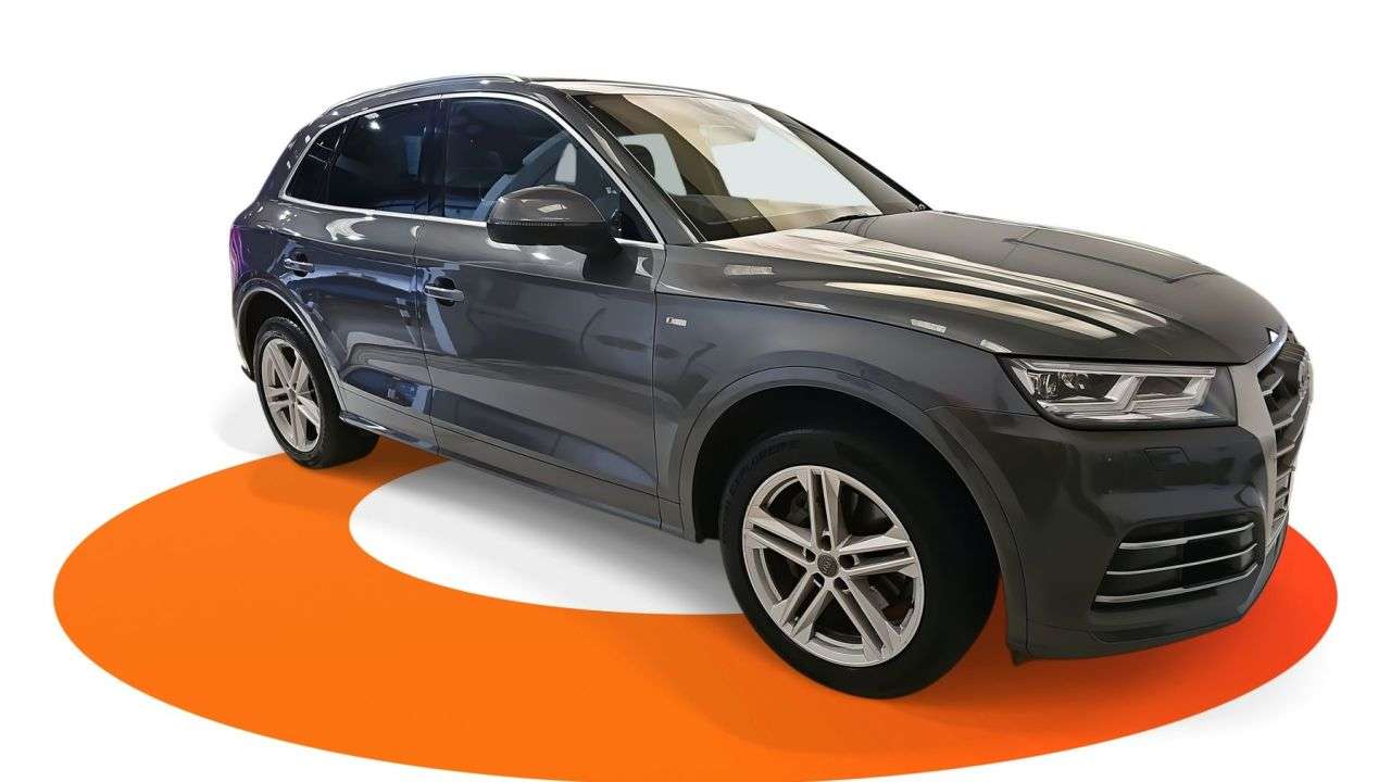 A 2019 AUDI Q5 2.0 TDI 40 S line SUV 5dr Diesel S Tronic quattro Euro 6 (s/s) (190 ps) A 2019 AUDI Q5 2.0 TDI 40 S line SUV 5dr Diesel S Tronic quattro Euro 6 (s/s) (190 ps)