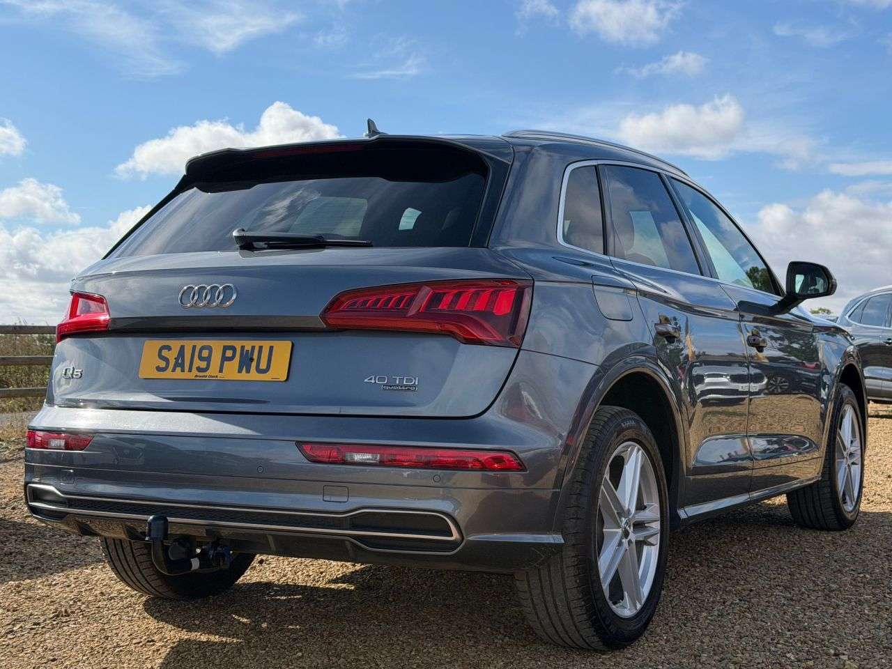 2019 AUDI Q5 2019 AUDI Q5
