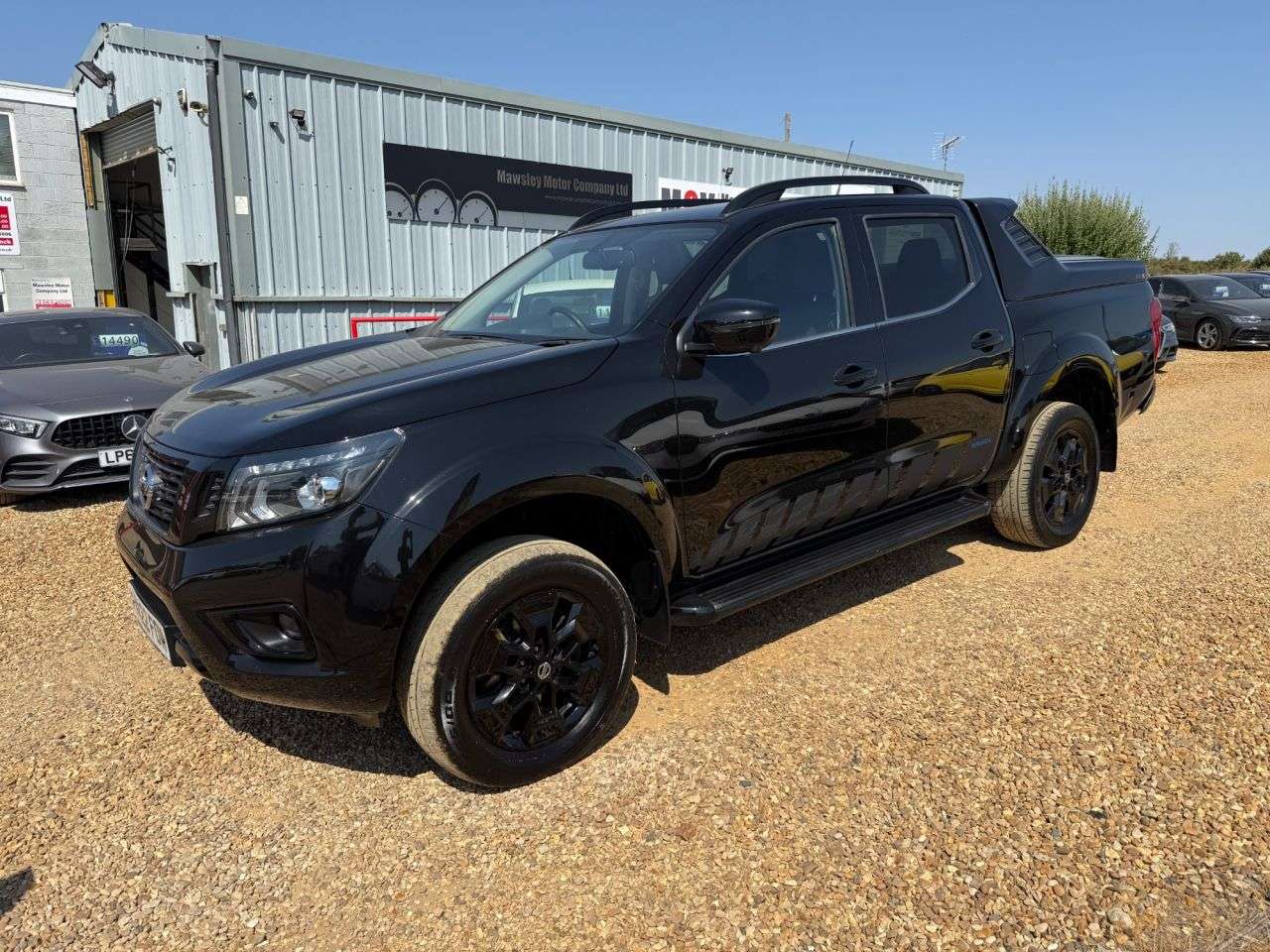 A 2022 NISSAN NAVARA 2.3 dCi N-Guard Pickup Double Cab 4dr Diesel Auto 4WD Euro 6 (190 ps) A 2022 NISSAN NAVARA 2.3 dCi N-Guard Pickup Double Cab 4dr Diesel Auto 4WD Euro 6 (190 ps)