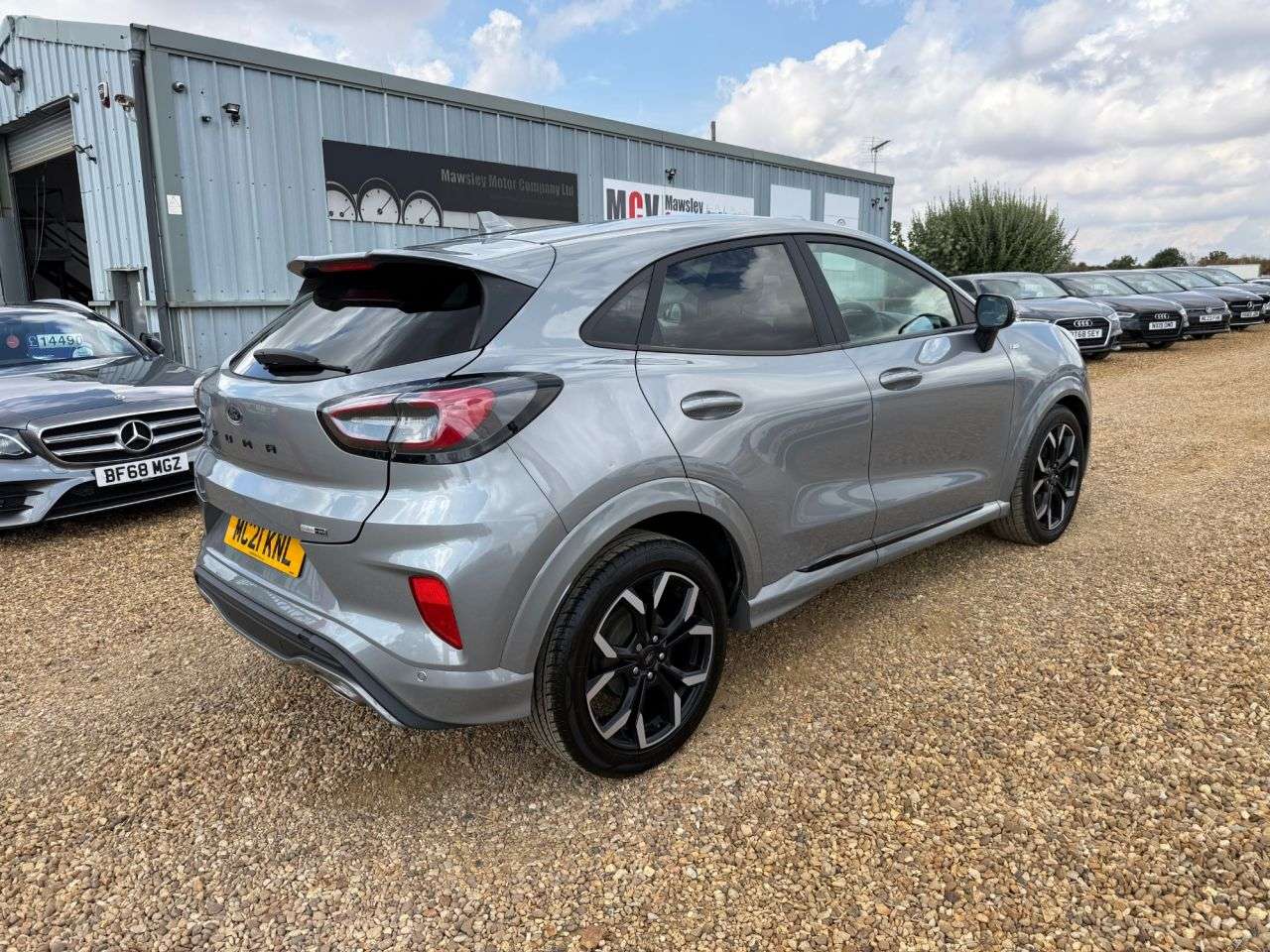 A 2021 FORD PUMA 1.0T EcoBoost MHEV ST-Line X SUV 5dr Petrol Manual Euro 6 (s/s) (125 ps) A 2021 FORD PUMA 1.0T EcoBoost MHEV ST-Line X SUV 5dr Petrol Manual Euro 6 (s/s) (125 ps)
