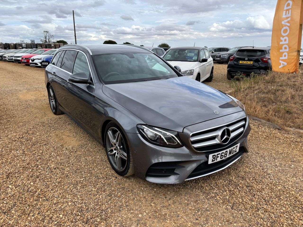 A 2018 MERCEDES-BENZ E CLASS 2.0 E220d AMG Line Estate 5dr Diesel G-Tronic+ Euro 6 (s/s) (194 ps) A 2018 MERCEDES-BENZ E CLASS 2.0 E220d AMG Line Estate 5dr Diesel G-Tronic+ Euro 6 (s/s) (194 ps)