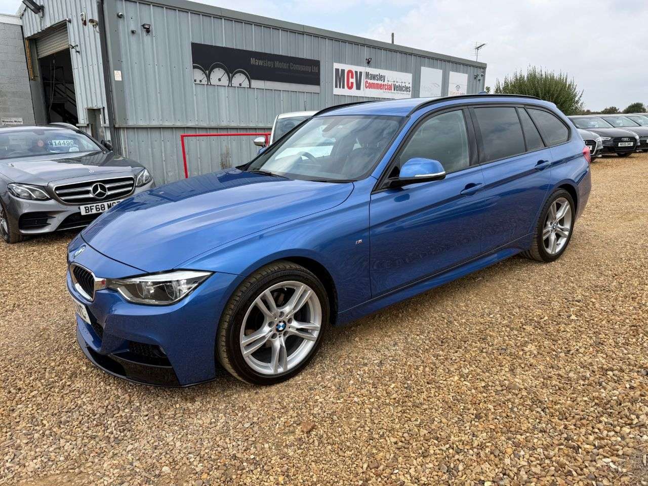 A 2018 BMW 3 SERIES 2.0 320d M Sport Touring 5dr Diesel Auto Euro 6 (s/s) (190 ps) A 2018 BMW 3 SERIES 2.0 320d M Sport Touring 5dr Diesel Auto Euro 6 (s/s) (190 ps)
