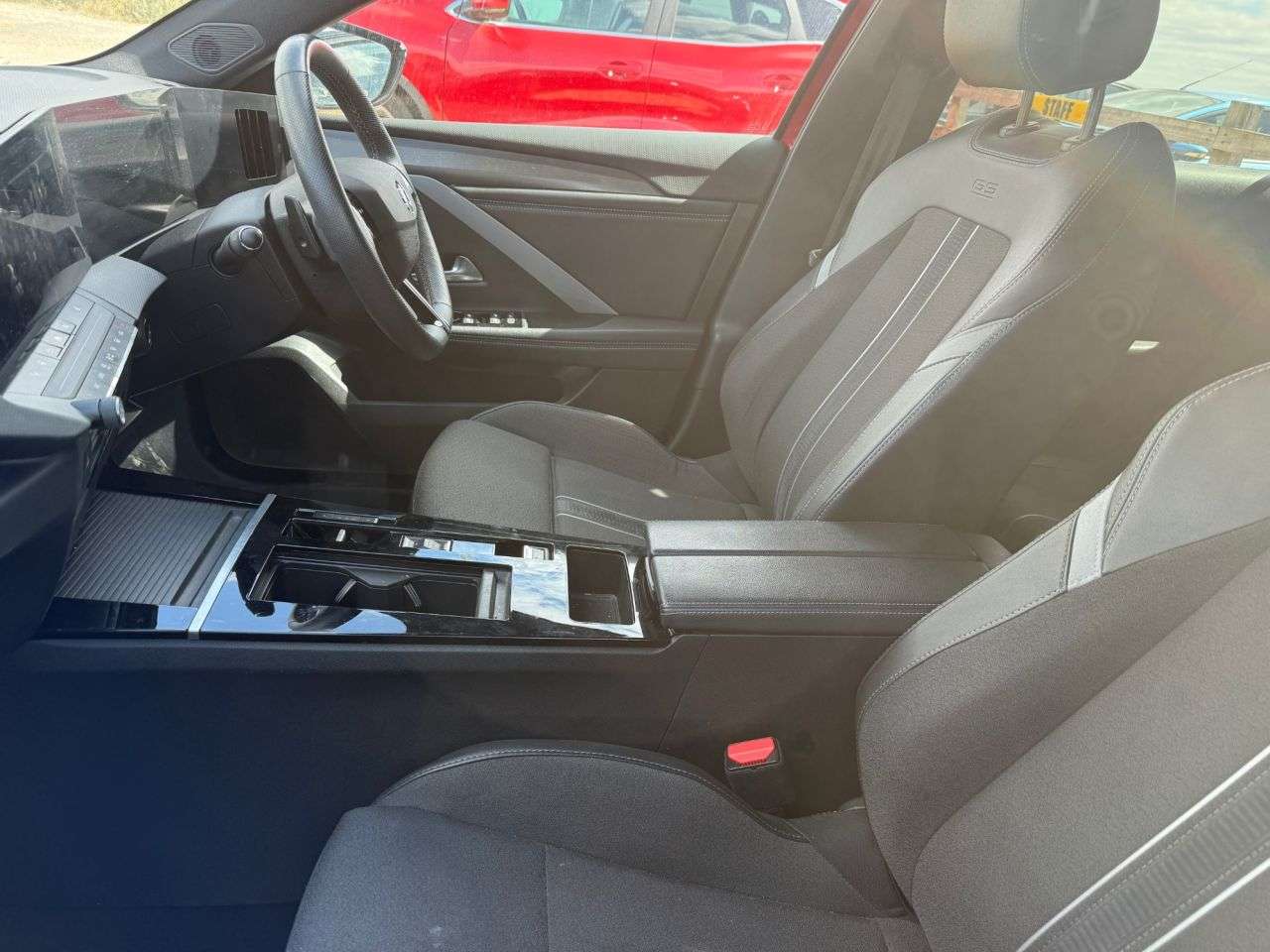 A 2023 VAUXHALL ASTRA 1.6 12.4kWh GS Hatchback 5dr Petrol Plug-in Hybrid Auto Euro 6 (s/s) (180 p A 2023 VAUXHALL ASTRA 1.6 12.4kWh GS Hatchback 5dr Petrol Plug-in Hybrid Auto Euro 6 (s/s) (180 p