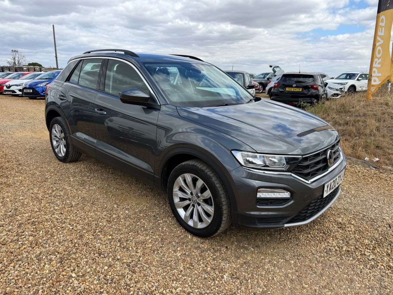 A 2020 VOLKSWAGEN T-ROC 1.0 TSI GPF SE SUV 5dr Petrol Manual Euro 6 (s/s) (115 ps) A 2020 VOLKSWAGEN T-ROC 1.0 TSI GPF SE SUV 5dr Petrol Manual Euro 6 (s/s) (115 ps)