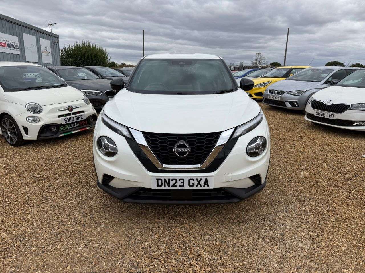 A 2023 NISSAN JUKE 1.0 DIG-T N-Connecta SUV 5dr Petrol Manual Euro 6 (s/s) (114 ps) A 2023 NISSAN JUKE 1.0 DIG-T N-Connecta SUV 5dr Petrol Manual Euro 6 (s/s) (114 ps)
