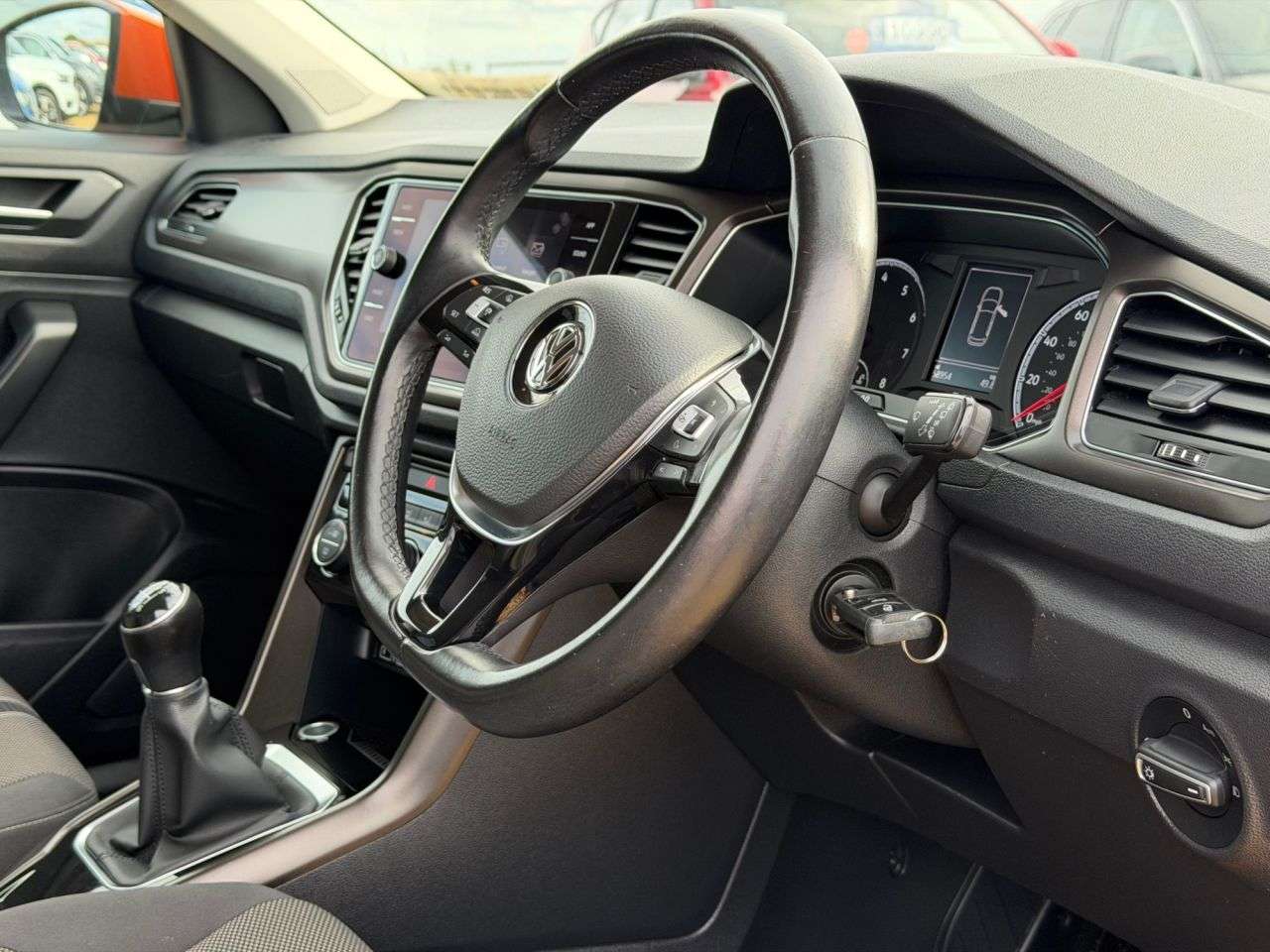 2018 VOLKSWAGEN T-ROC 2018 VOLKSWAGEN T-ROC