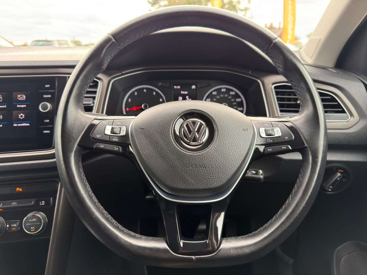 2018 VOLKSWAGEN T-ROC 2018 VOLKSWAGEN T-ROC