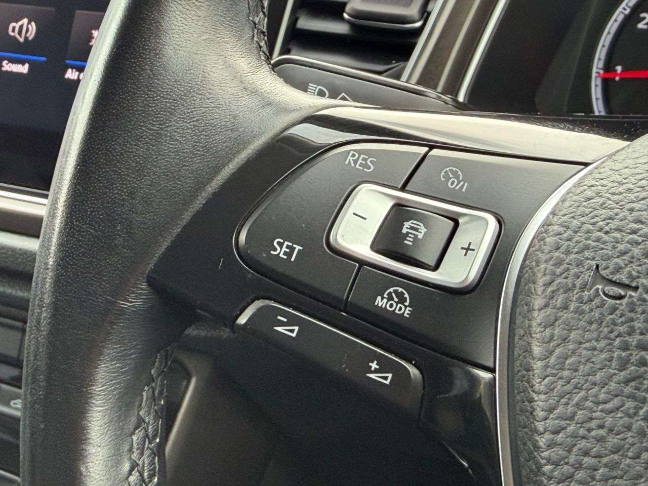 2018 VOLKSWAGEN T-ROC 2018 VOLKSWAGEN T-ROC