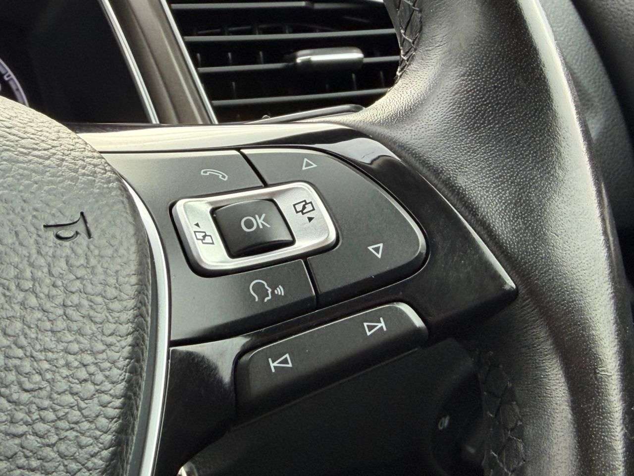 2018 VOLKSWAGEN T-ROC 2018 VOLKSWAGEN T-ROC