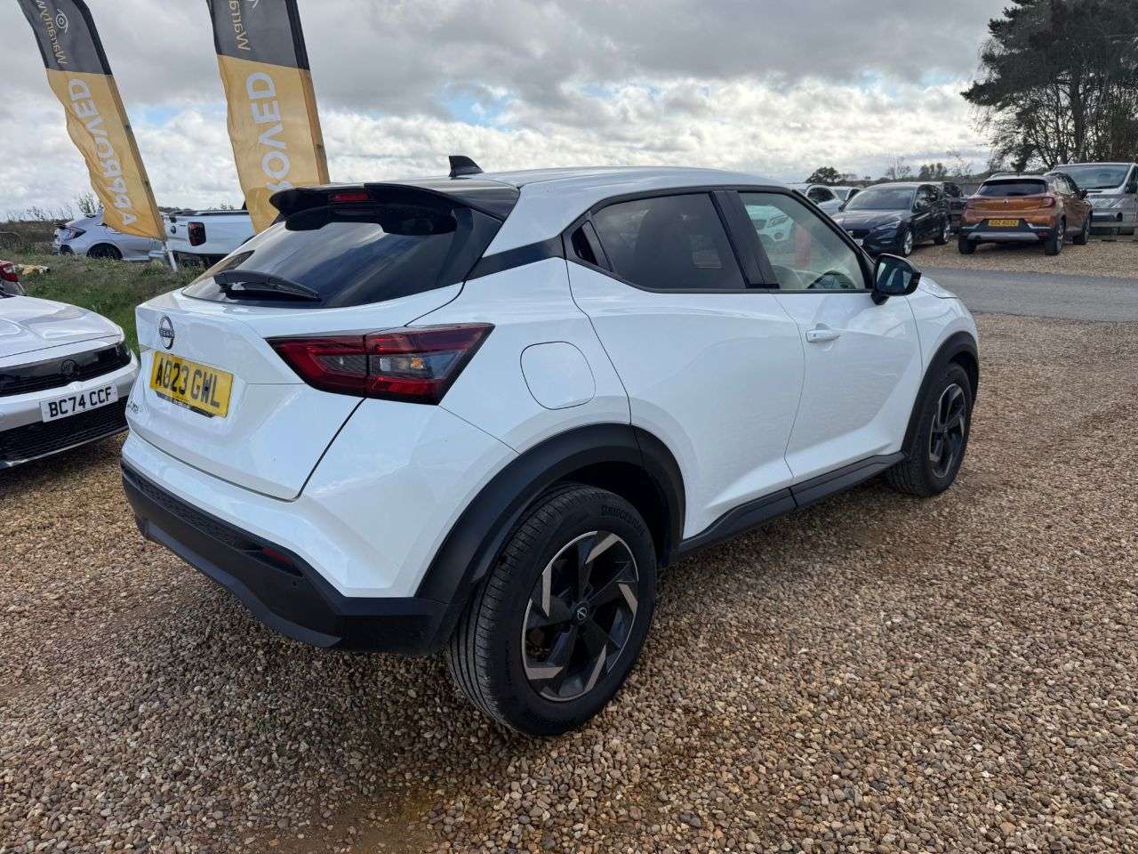 A 2023 NISSAN JUKE 1.0 DIG-T N-Connecta SUV 5dr Petrol Manual Euro 6 (s/s) (114 ps) A 2023 NISSAN JUKE 1.0 DIG-T N-Connecta SUV 5dr Petrol Manual Euro 6 (s/s) (114 ps)