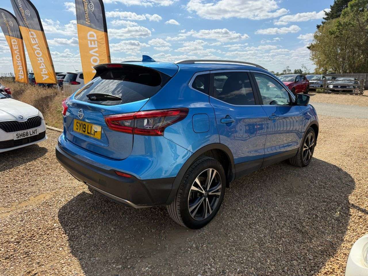 A 2019 NISSAN QASHQAI 1.3 DIG-T N-Connecta SUV 5dr Petrol Manual Euro 6 (s/s) (140 ps) A 2019 NISSAN QASHQAI 1.3 DIG-T N-Connecta SUV 5dr Petrol Manual Euro 6 (s/s) (140 ps)