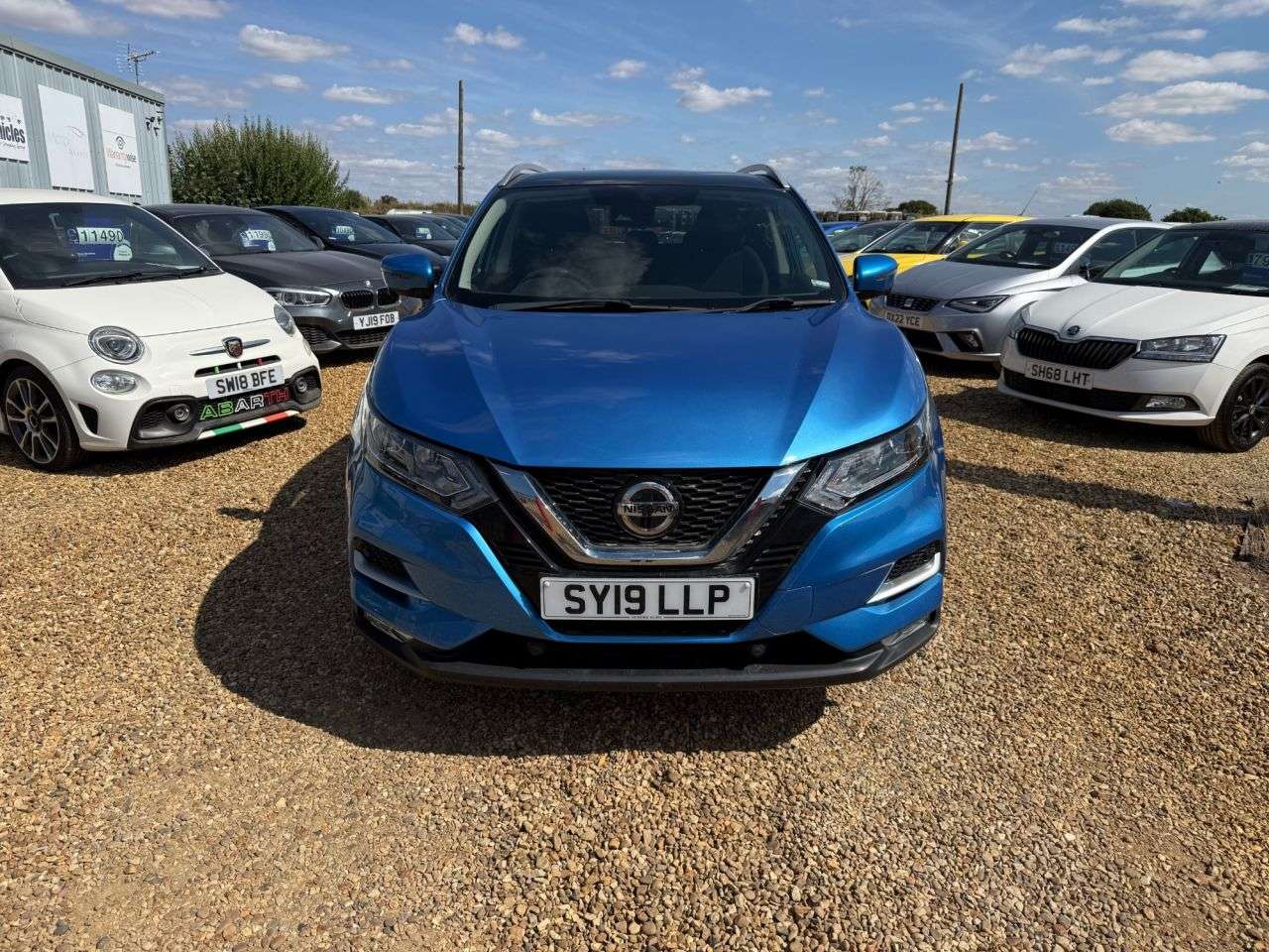 A 2019 NISSAN QASHQAI 1.3 DIG-T N-Connecta SUV 5dr Petrol Manual Euro 6 (s/s) (140 ps) A 2019 NISSAN QASHQAI 1.3 DIG-T N-Connecta SUV 5dr Petrol Manual Euro 6 (s/s) (140 ps)