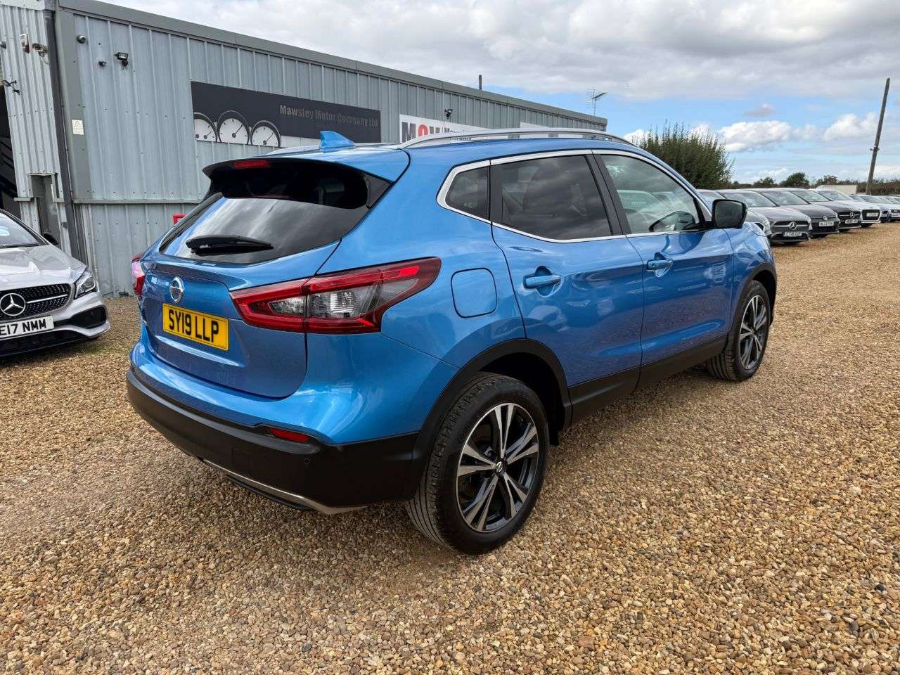 A 2019 NISSAN QASHQAI 1.3 DIG-T N-Connecta SUV 5dr Petrol Manual Euro 6 (s/s) (140 ps) A 2019 NISSAN QASHQAI 1.3 DIG-T N-Connecta SUV 5dr Petrol Manual Euro 6 (s/s) (140 ps)