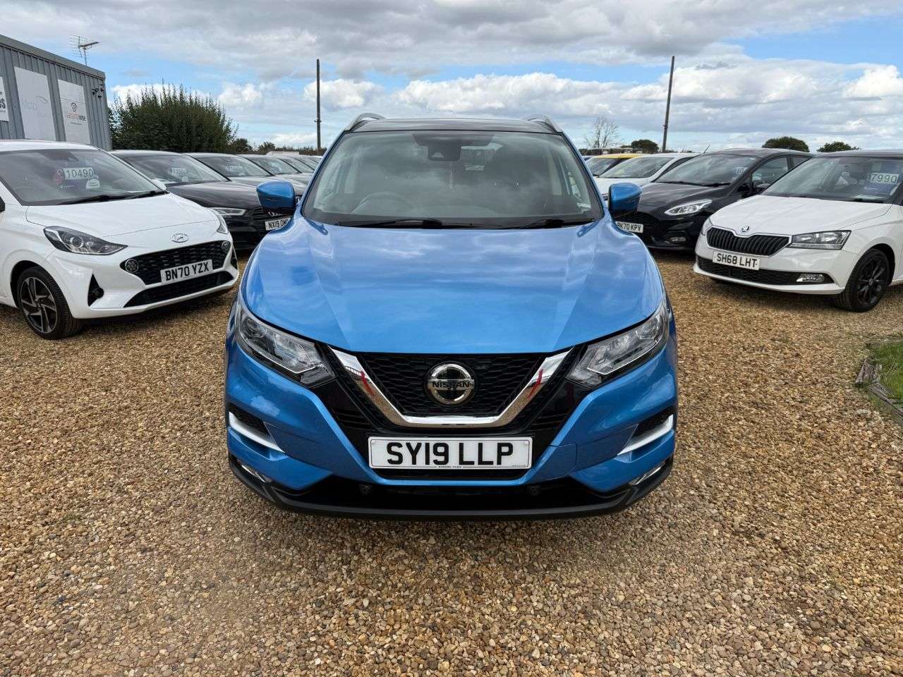 A 2019 NISSAN QASHQAI 1.3 DIG-T N-Connecta SUV 5dr Petrol Manual Euro 6 (s/s) (140 ps) A 2019 NISSAN QASHQAI 1.3 DIG-T N-Connecta SUV 5dr Petrol Manual Euro 6 (s/s) (140 ps)