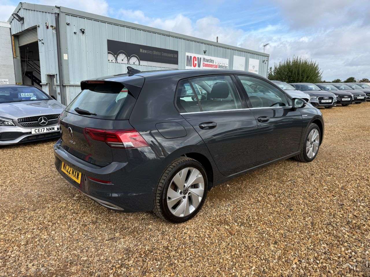 A 2022 VOLKSWAGEN GOLF 1.5 TSI Style Hatchback 5dr Petrol Manual Euro 6 (s/s) (150 ps) A 2022 VOLKSWAGEN GOLF 1.5 TSI Style Hatchback 5dr Petrol Manual Euro 6 (s/s) (150 ps)