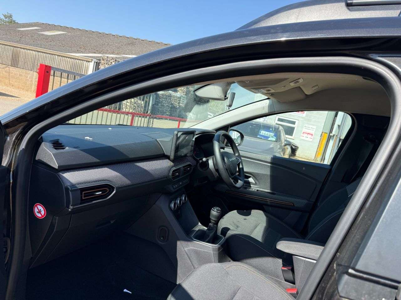 A 2023 DACIA SANDERO STEPWAY 1.0 TCe Journey Hatchback 5dr Petrol Manual Euro 6 (s/s) (90 ps) A 2023 DACIA SANDERO STEPWAY 1.0 TCe Journey Hatchback 5dr Petrol Manual Euro 6 (s/s) (90 ps)