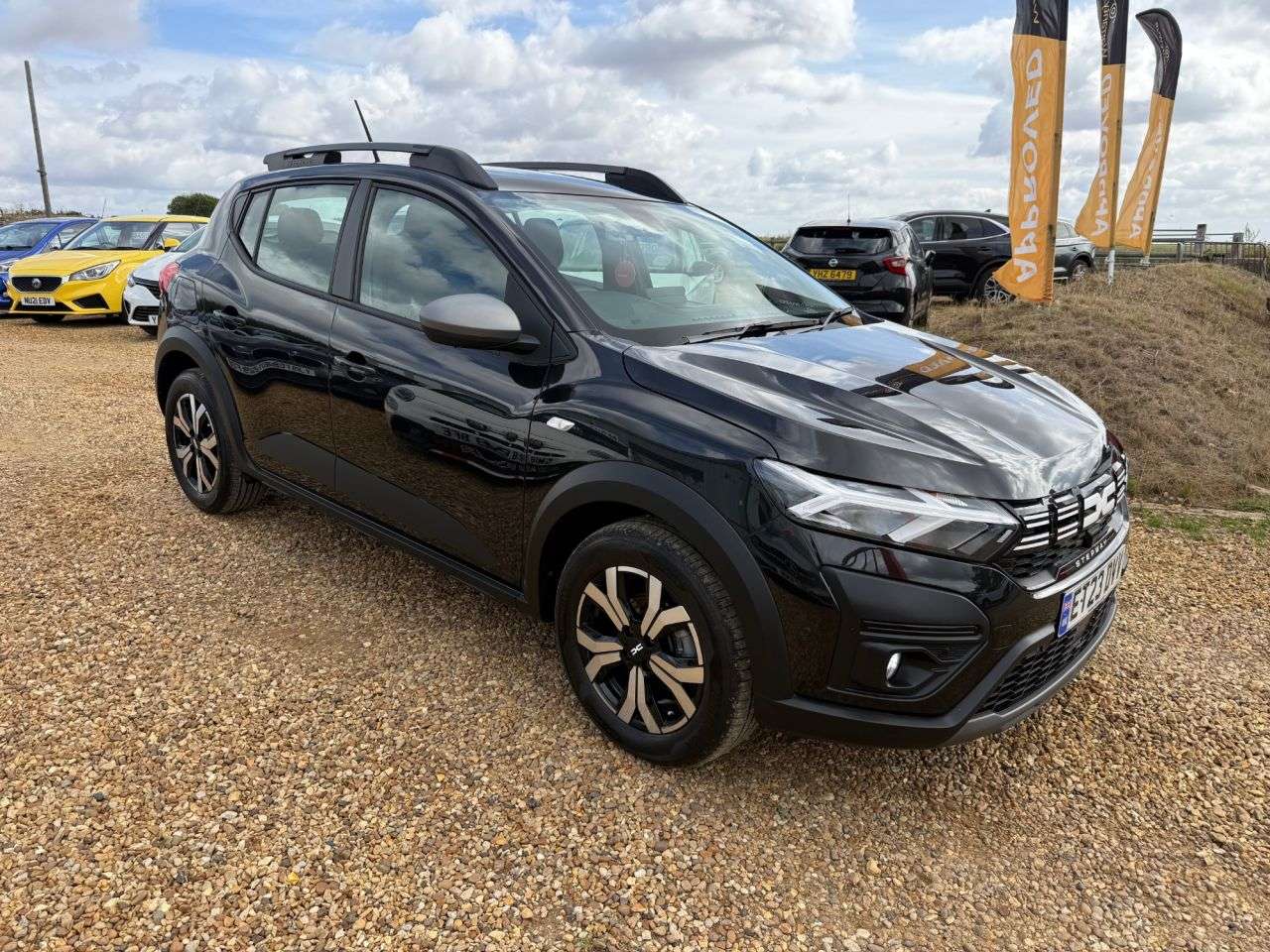 A 2023 DACIA SANDERO STEPWAY 1.0 TCe Journey Hatchback 5dr Petrol Manual Euro 6 (s/s) (90 ps) A 2023 DACIA SANDERO STEPWAY 1.0 TCe Journey Hatchback 5dr Petrol Manual Euro 6 (s/s) (90 ps)