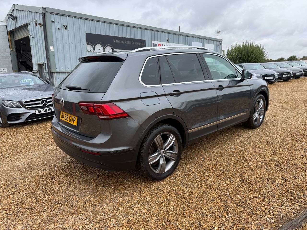 A 2019 VOLKSWAGEN TIGUAN 2.0 TDI Match SUV 5dr Diesel DSG Euro 6 (s/s) (150 ps) A 2019 VOLKSWAGEN TIGUAN 2.0 TDI Match SUV 5dr Diesel DSG Euro 6 (s/s) (150 ps)