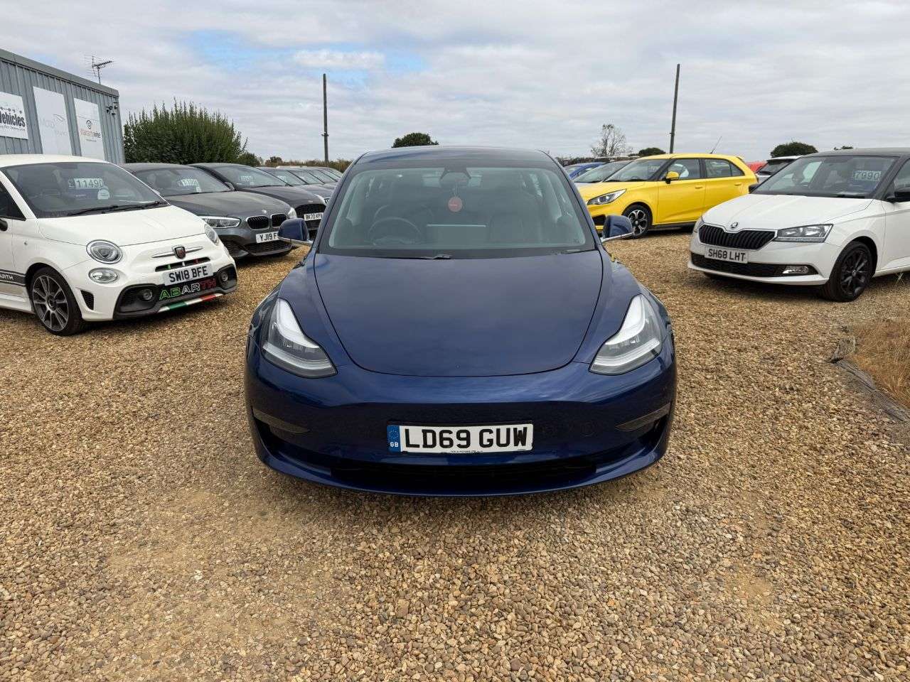 A 2019 TESLA MODEL 3 (Dual Motor) Long Range Saloon 4dr Electric Auto 4WDE (346 ps) A 2019 TESLA MODEL 3 (Dual Motor) Long Range Saloon 4dr Electric Auto 4WDE (346 ps)