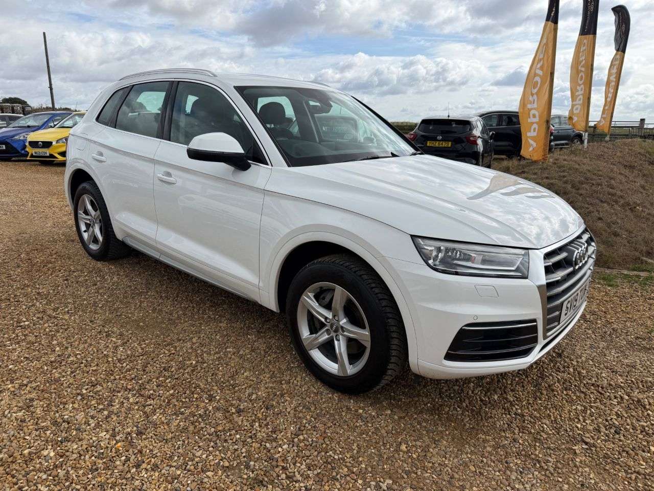A 2019 AUDI Q5 2.0 TDI 40 Sport SUV 5dr Diesel S Tronic quattro Euro 6 (s/s) (190 ps) A 2019 AUDI Q5 2.0 TDI 40 Sport SUV 5dr Diesel S Tronic quattro Euro 6 (s/s) (190 ps)