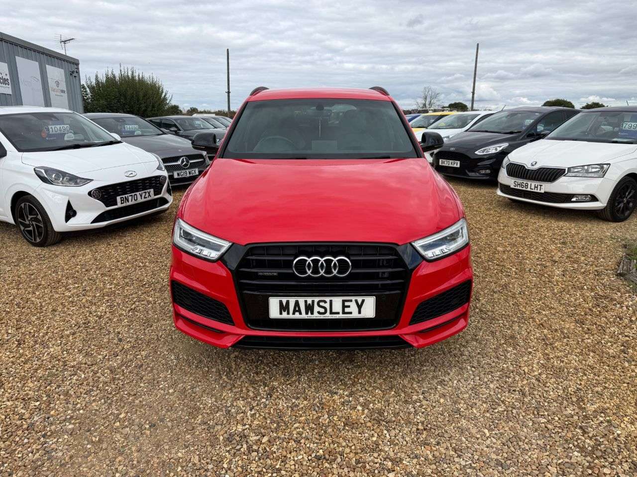 A 2017 AUDI Q3 2.0 TDI Black Edition SUV 5dr Diesel S Tronic quattro Euro 6 (s/s) (184 ps) A 2017 AUDI Q3 2.0 TDI Black Edition SUV 5dr Diesel S Tronic quattro Euro 6 (s/s) (184 ps)