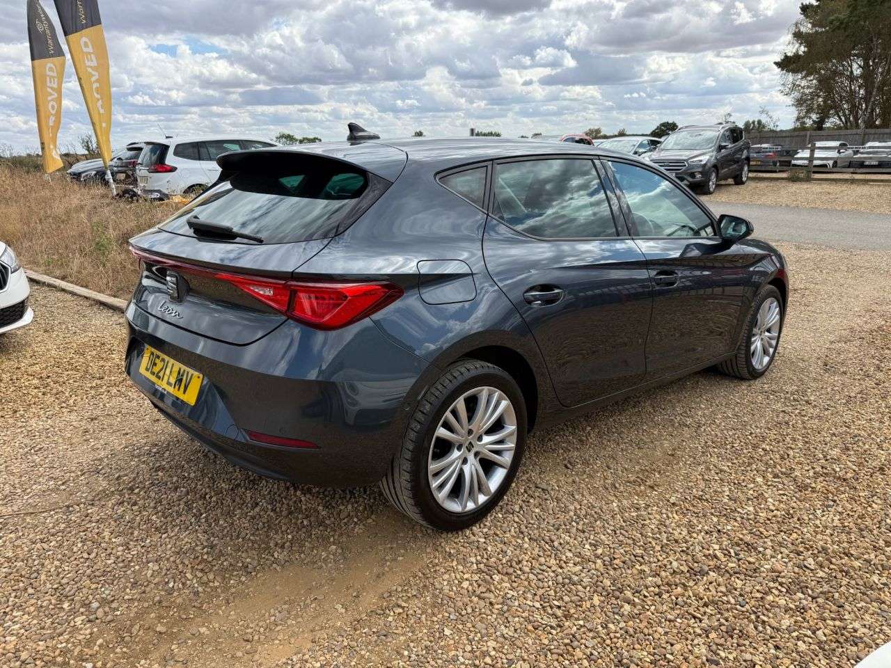 A 2021 SEAT LEON 1.0 TSI EVO SE Dynamic Hatchback 5dr Petrol Manual Euro 6 (s/s) (110 ps) A 2021 SEAT LEON 1.0 TSI EVO SE Dynamic Hatchback 5dr Petrol Manual Euro 6 (s/s) (110 ps)