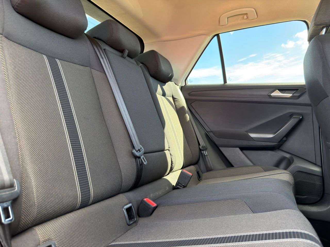 2018 VOLKSWAGEN T-ROC 2018 VOLKSWAGEN T-ROC