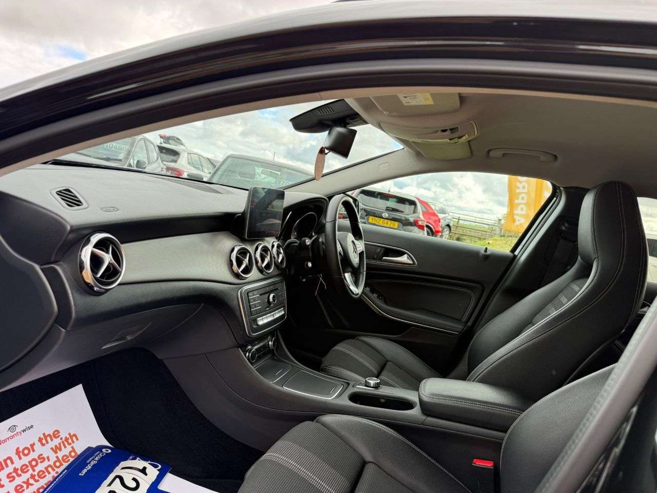 A 2019 MERCEDES-BENZ GLA 1.6 GLA180 GPF Urban Edition SUV 5dr Petrol 7G-DCT Euro 6 (s/s) (122 ps) A 2019 MERCEDES-BENZ GLA 1.6 GLA180 GPF Urban Edition SUV 5dr Petrol 7G-DCT Euro 6 (s/s) (122 ps)