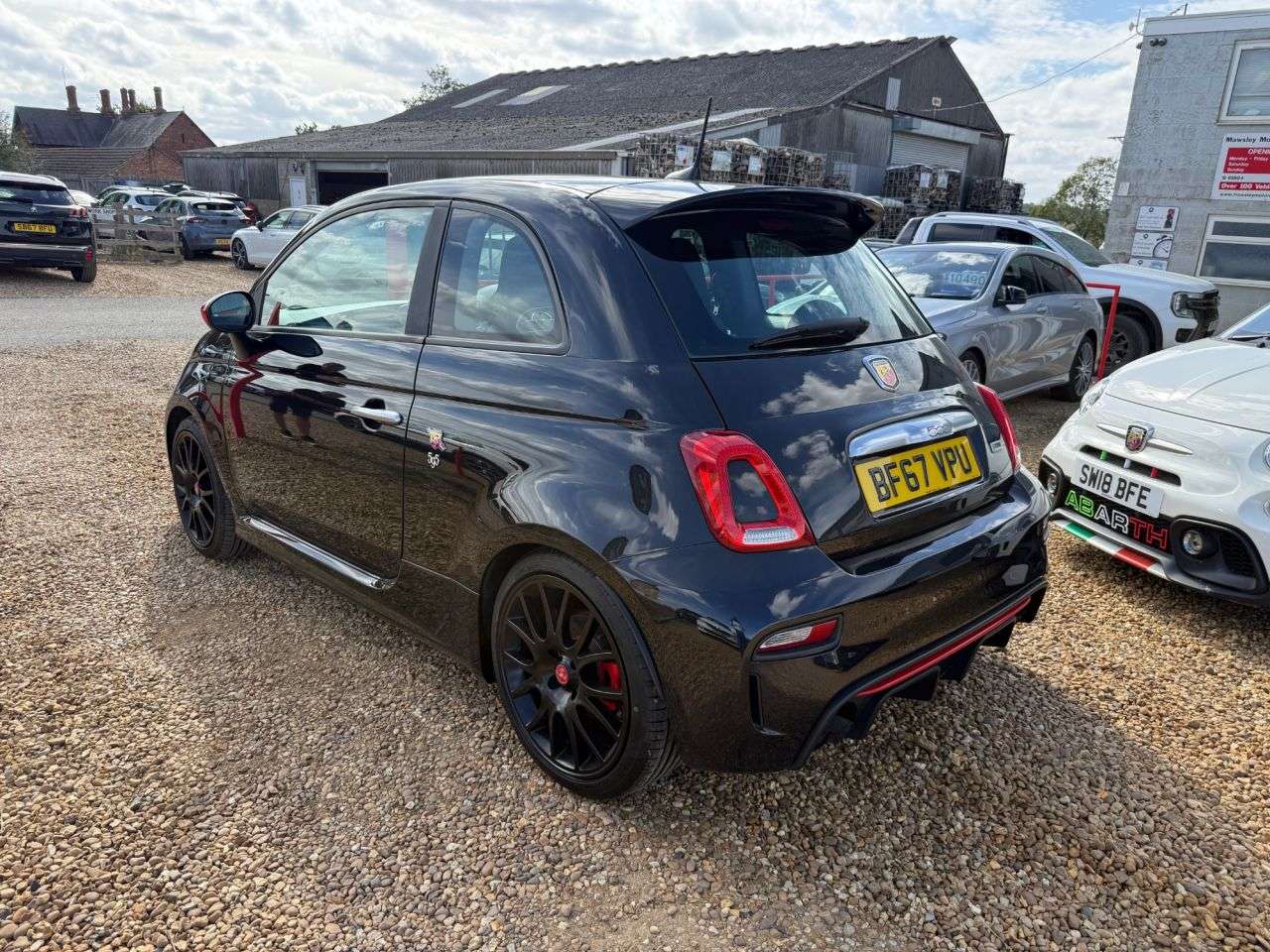 2017 ABARTH 595 2017 ABARTH 595