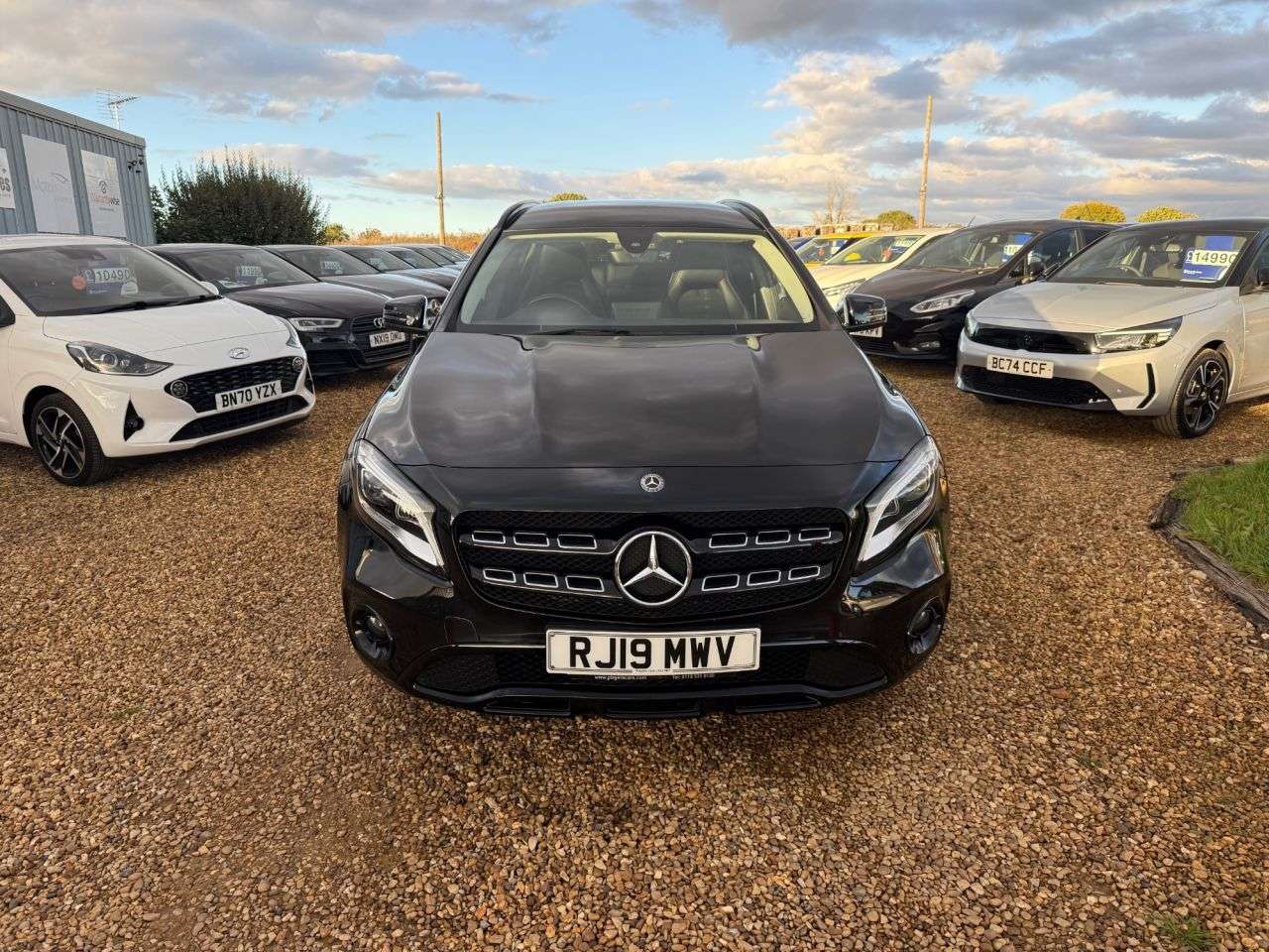 A 2019 MERCEDES-BENZ GLA 1.6 GLA180 Urban Edition SUV 5dr Petrol 7G-DCT Euro 6 (s/s) (122 ps) A 2019 MERCEDES-BENZ GLA 1.6 GLA180 Urban Edition SUV 5dr Petrol 7G-DCT Euro 6 (s/s) (122 ps)