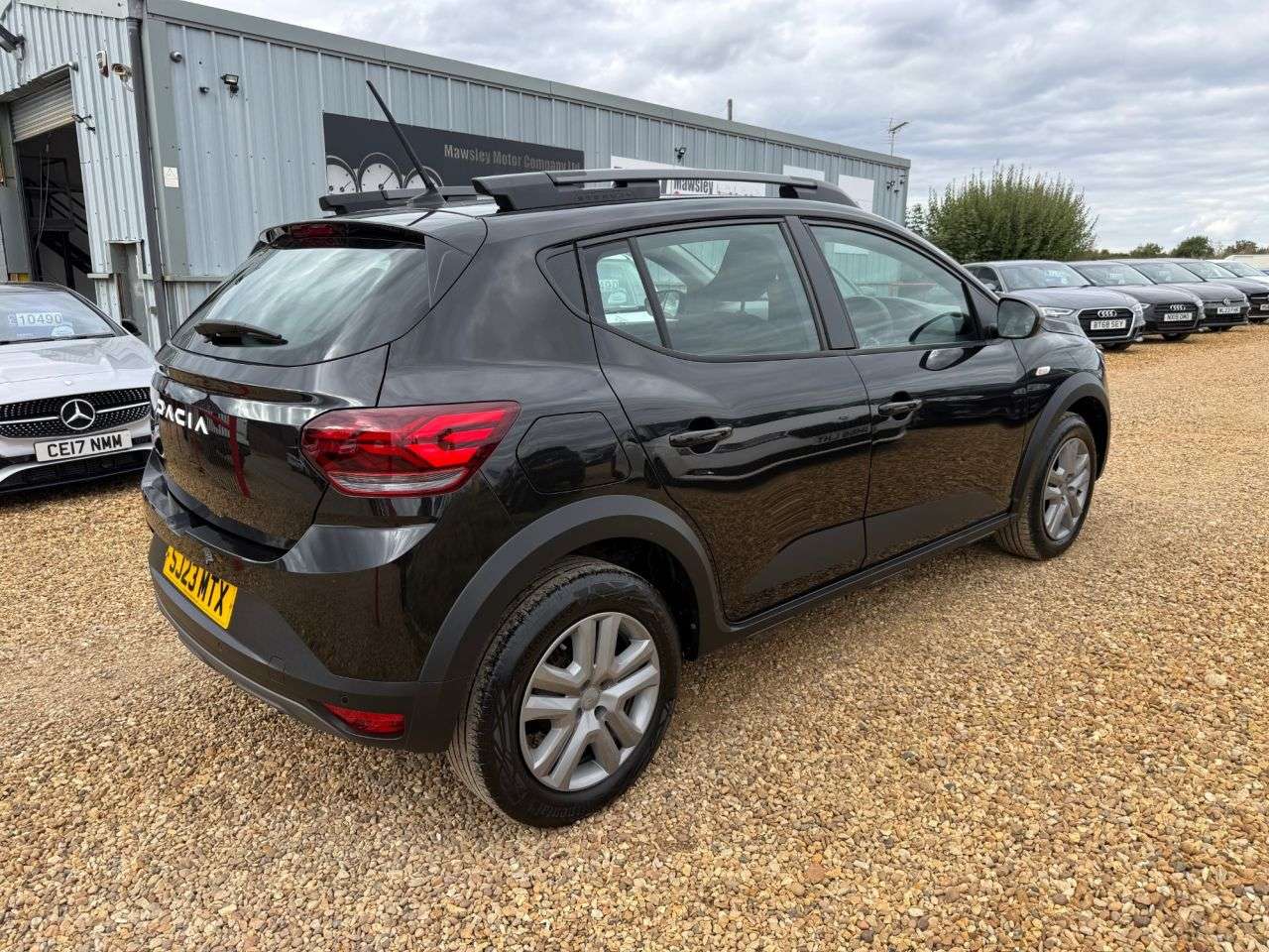 A 2023 DACIA SANDERO STEPWAY 1.0 TCe Expression Hatchback 5dr Petrol Manual Euro 6 (s/s) (90 ps) A 2023 DACIA SANDERO STEPWAY 1.0 TCe Expression Hatchback 5dr Petrol Manual Euro 6 (s/s) (90 ps)