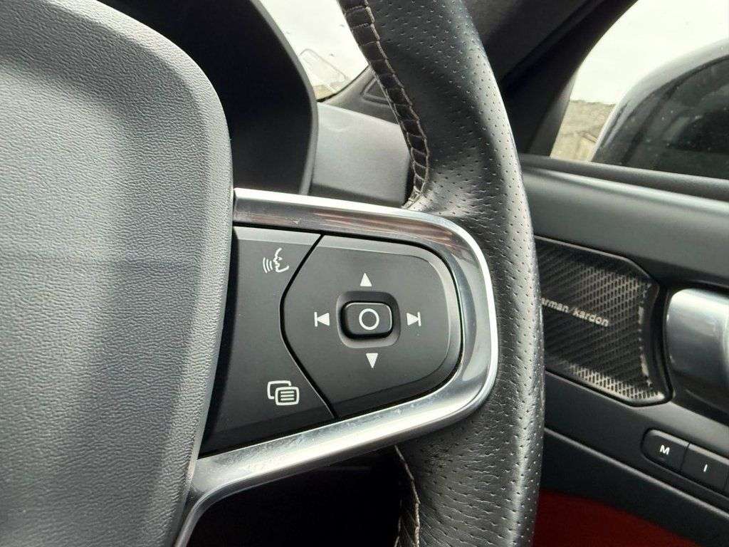 2018 VOLVO XC40 2018 VOLVO XC40