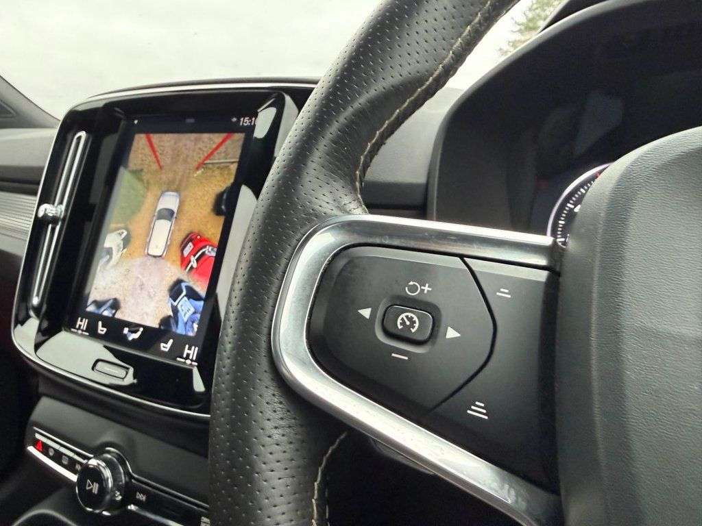 2018 VOLVO XC40 2018 VOLVO XC40
