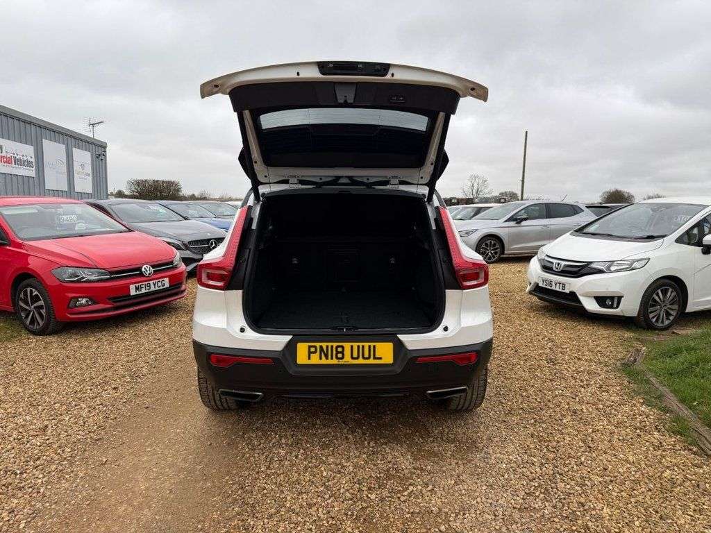 2018 VOLVO XC40 2018 VOLVO XC40