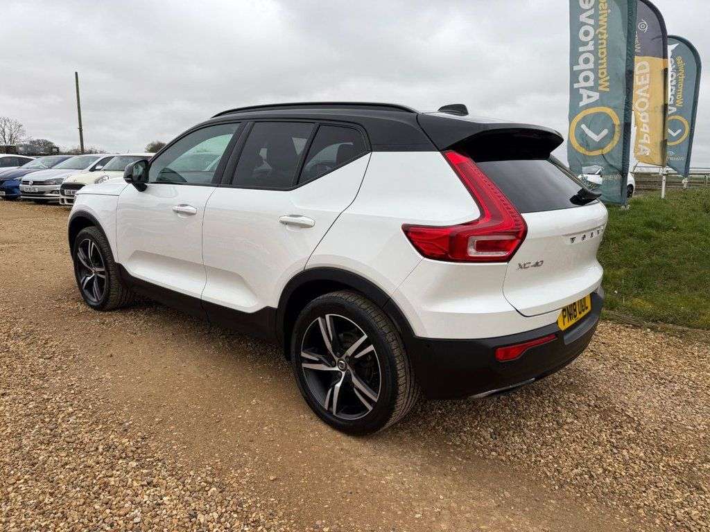 2018 VOLVO XC40 2018 VOLVO XC40