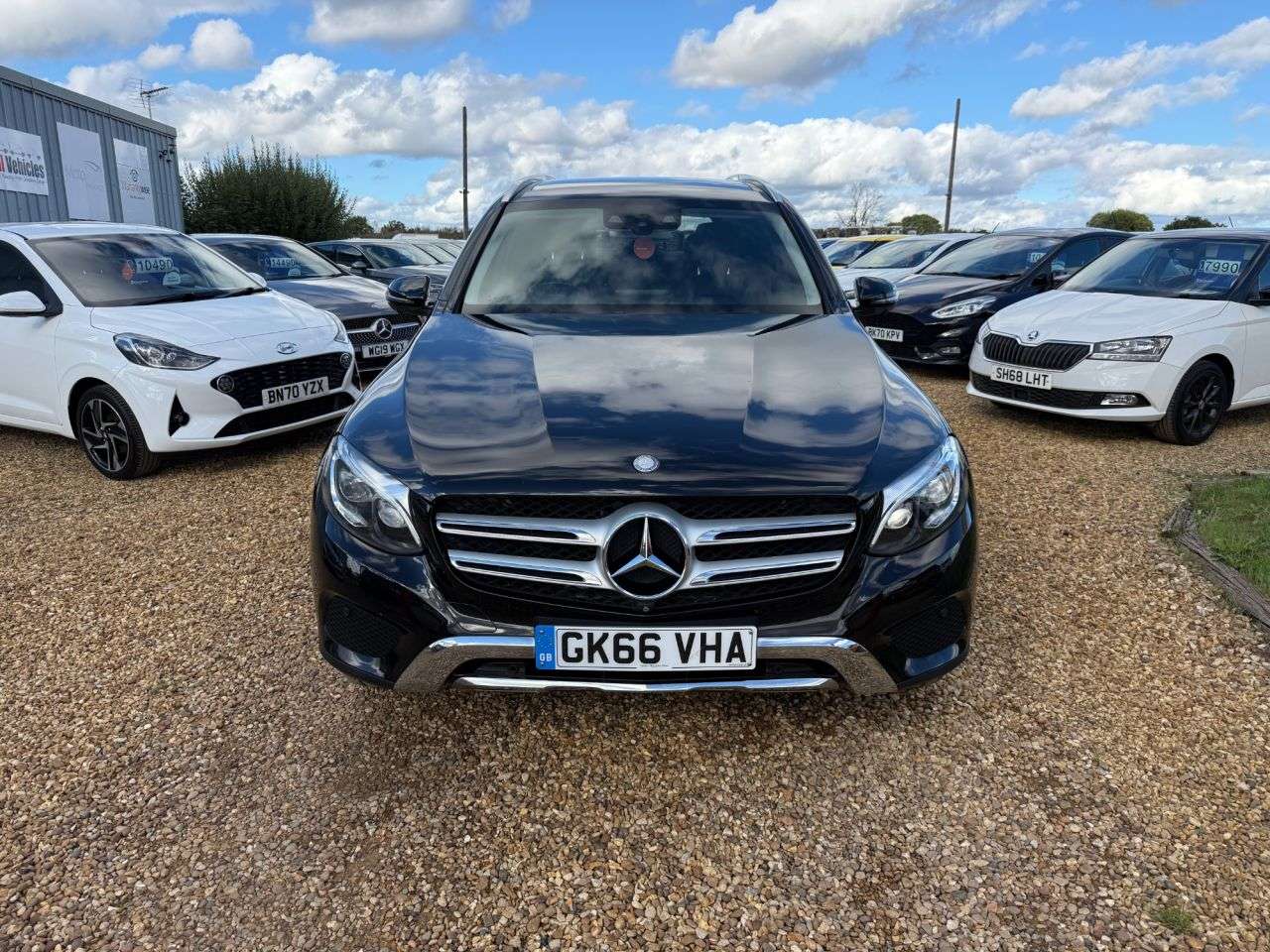 A 2016 MERCEDES-BENZ GLC 2.1 GLC220d Sport (Premium) SUV 5dr Diesel G-Tronic 4MATIC Euro 6 (s/s) (17 A 2016 MERCEDES-BENZ GLC 2.1 GLC220d Sport (Premium) SUV 5dr Diesel G-Tronic 4MATIC Euro 6 (s/s) (17