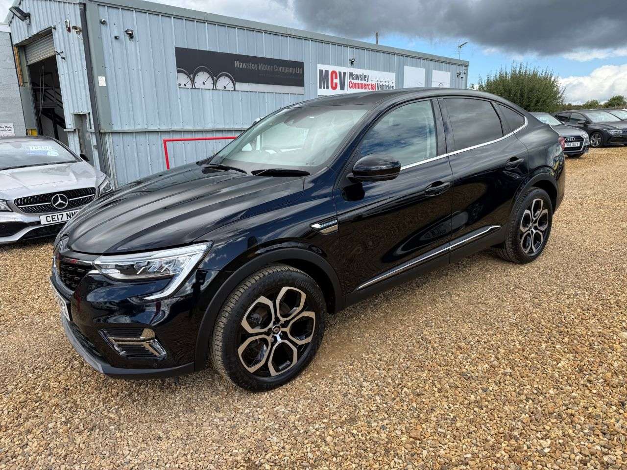 A 2023 RENAULT ARKANA 1.6 E-TECH techno SUV 5dr Petrol Hybrid Auto 2WD Euro 6 (s/s) (145 ps) A 2023 RENAULT ARKANA 1.6 E-TECH techno SUV 5dr Petrol Hybrid Auto 2WD Euro 6 (s/s) (145 ps)
