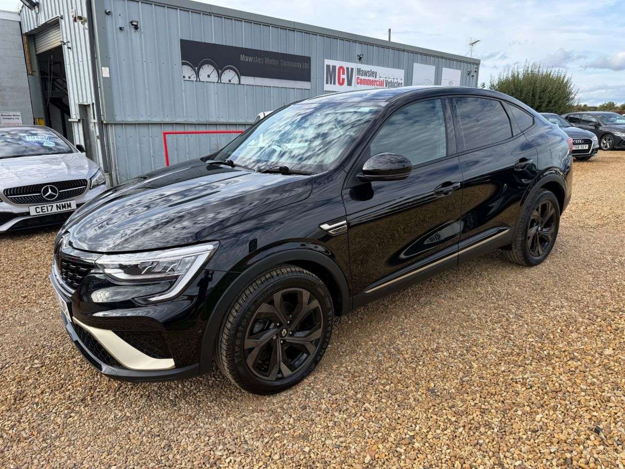 A 2023 RENAULT ARKANA 1.6 E-TECH E-Tech engineered SUV 5dr Petrol Hybrid Auto 2WD Euro 6 (s/s) (1 A 2023 RENAULT ARKANA 1.6 E-TECH E-Tech engineered SUV 5dr Petrol Hybrid Auto 2WD Euro 6 (s/s) (1