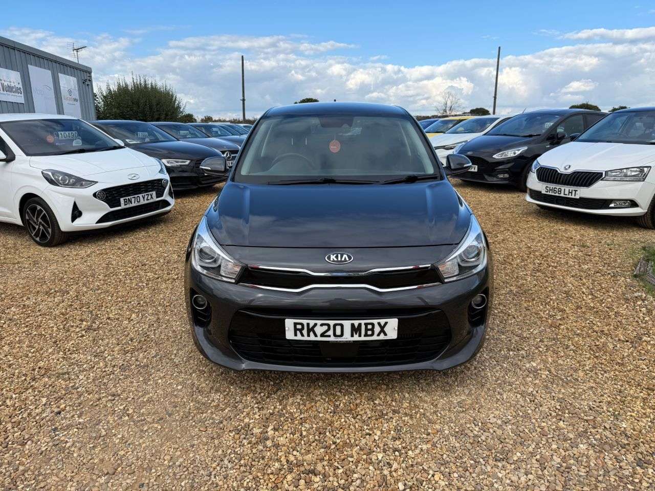 A 2020 KIA RIO 1.0 T-GDi 3 Hatchback 5dr Petrol Manual Euro 6 (s/s) (99 bhp) A 2020 KIA RIO 1.0 T-GDi 3 Hatchback 5dr Petrol Manual Euro 6 (s/s) (99 bhp)