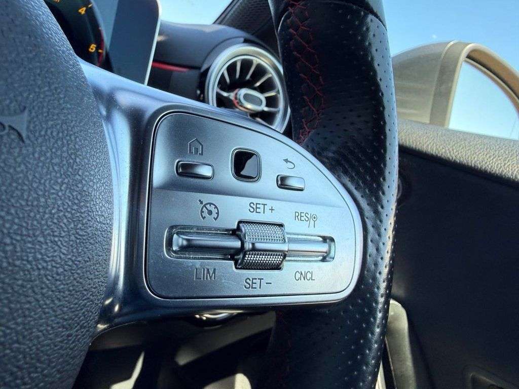 2018 MERCEDES-BENZ A CLASS 2018 MERCEDES-BENZ A CLASS