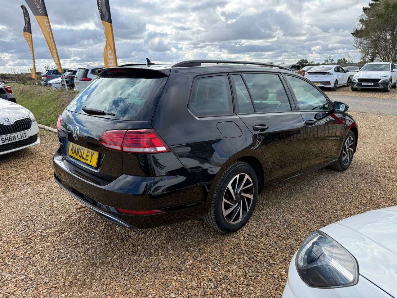 A 2020 VOLKSWAGEN GOLF 1.5 TSI EVO Match Edition Estate 5dr Petrol DSG Euro 6 (s/s) (150 ps) A 2020 VOLKSWAGEN GOLF 1.5 TSI EVO Match Edition Estate 5dr Petrol DSG Euro 6 (s/s) (150 ps)